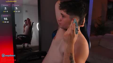 angelbell19 online show from 09.25.25