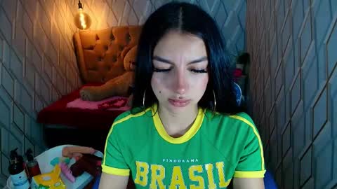 Snapshot of angelchristix chatting on 05.12.26 Angel online show from 05.12.26