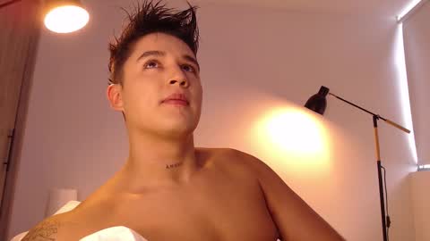 Angel online show from 10.15.25