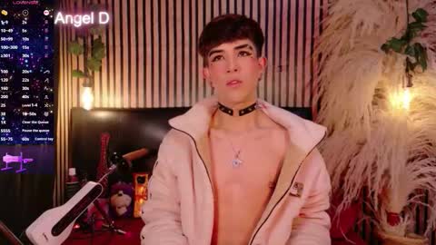 Snapshot of angeldustt_19 chatting on 02.18.26 Angel dust online show from 02.18.26