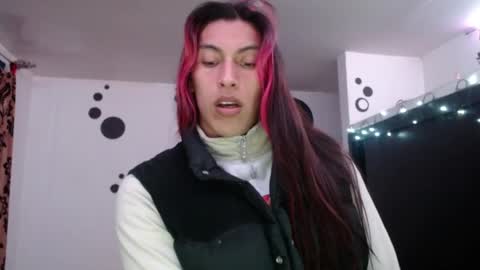 Snapshot of angele_johnson chatting on 02.05.25 angele online show from 02.05.25