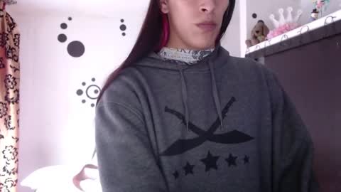 Snapshot of angele_johnson chatting on 03.07.25 angele online show from 03.07.25