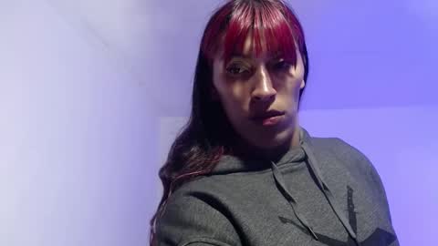 Snapshot of angele_johnson chatting on 09.12.25 angele online show from 09.12.25