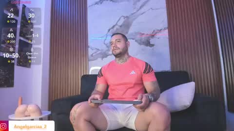 Snapshot of angelgarcia_2 chatting on 05.11.26 Angel online show from 05.11.26