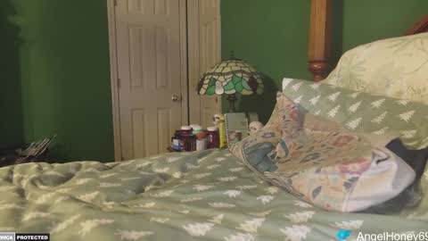 Angel Honey online show from 12.16.24