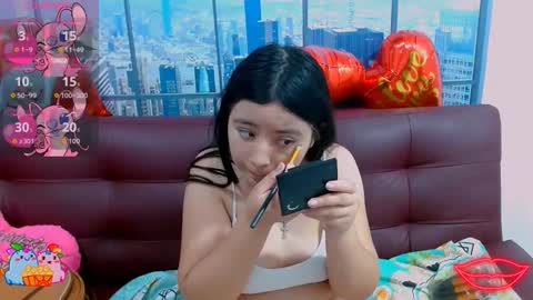 Snapshot of angelhotlatina18 chatting on 02.17.26 angel online show from 02.17.26