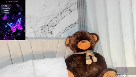 Carolina online show from 10.05.25