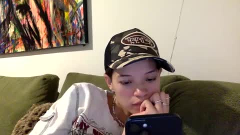 Snapshot of angelia01m chatting on 09.25.25 angelia01m online show from 09.25.25