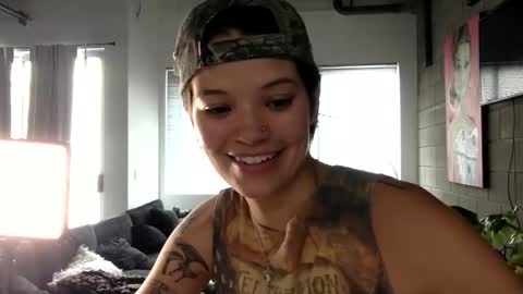 Snapshot of angelia01m chatting on 05.31.26 angelia01m online show from 05.31.26