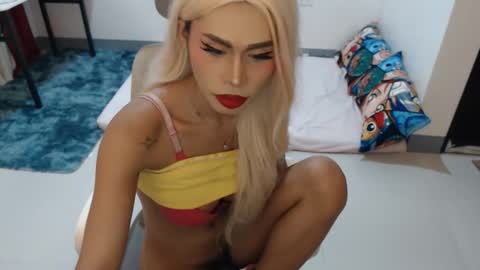 DIVINE ANGEL online show from 02.12.26