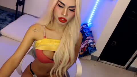 Snapshot of angelic_face_808 chatting on 06.14.26 DIVINE ANGEL online show from 06.14.26