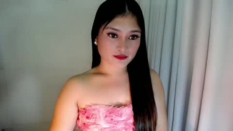 Snapshot of angelic_girlxx chatting on 02.17.25 Angie online show from 02.17.25