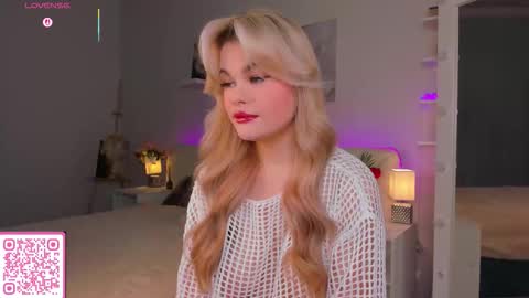 Snapshot of angelic_pricess chatting on 01.19.26 Emma online show from 01.19.26