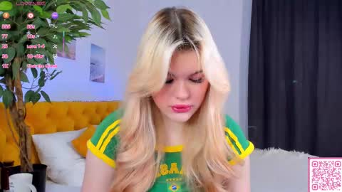 Snapshot of angelic_pricess chatting on 03.21.26 Emma online show from 03.21.26