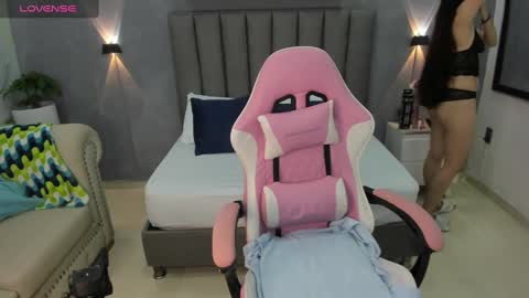 A N G E L I C A online show from 01.18.25