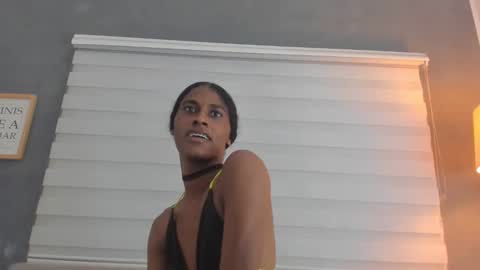 Snapshot of angelica_sexy1 chatting on 12.11.24 angelica_sexy1 online show from 12.11.24