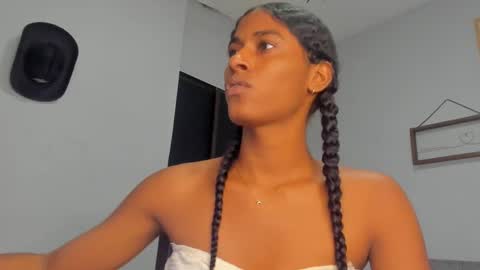 Snapshot of angelica_sexy1 chatting on 09.26.25 angelica_sexy1 online show from 09.26.25