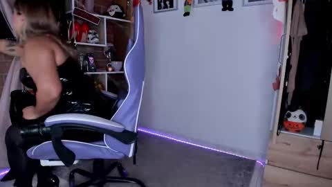 Angelica Sparks online show from 10.30.25