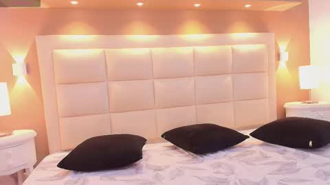 Angelica  online show from 10.14.25