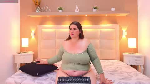 Angelica  online show from 11.28.25