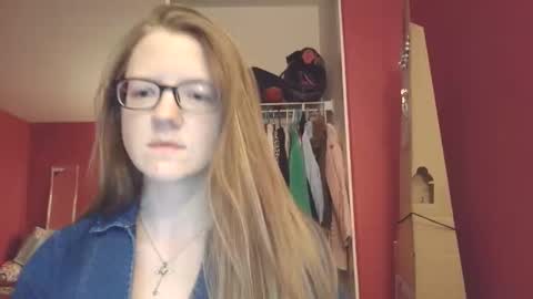 Snapshot of angelicangel3 chatting on 03.16.26 AngelicAngel online show from 03.16.26