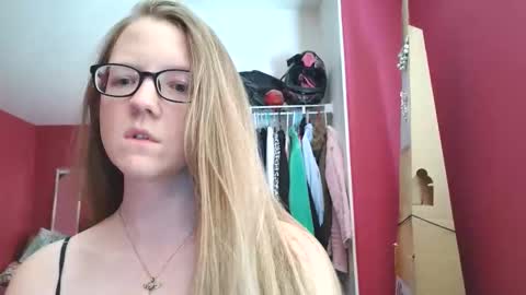 Snapshot of angelicangel3 chatting on 03.16.26 AngelicAngel online show from 03.16.26