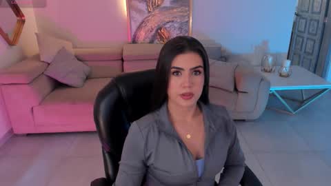 Snapshot of angelicavega_ chatting on 11.18.25 Angelica Vega online show from 11.18.25