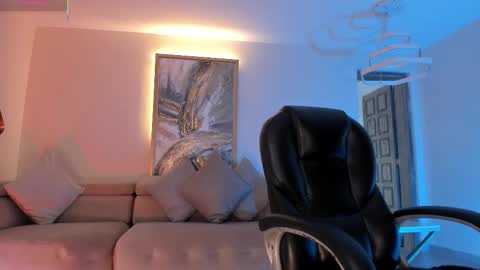 Snapshot of angelicavega_ chatting on 11.19.25 Angelica Vega online show from 11.19.25