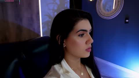 Snapshot of angelicavega_ chatting on 12.19.25 Angelica Vega online show from 12.19.25