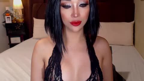 MS. AMALIA online show from 02.23.25