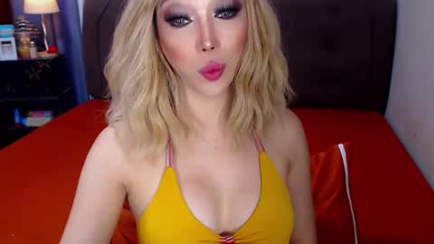 MS. AMALIA online show from 12.20.25