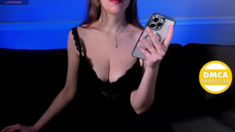 Snapshot of angelikaone chatting on 05.08.26 Angelika online show from 05.08.26