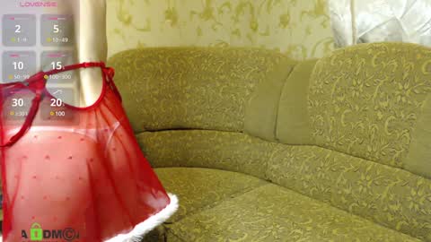 Snapshot of angelikaswell chatting on 12.28.24 Angelika PVT OPEN online show from 12.28.24