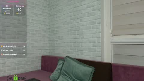 Snapshot of angelikaswell chatting on 01.02.25 Angelika PVT OPEN online show from 01.02.25