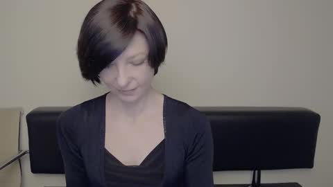 Angelina online show from 02.22.25