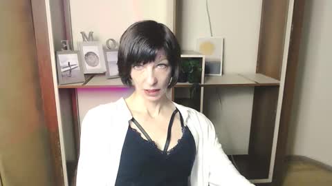Angelina online show from 10.18.25
