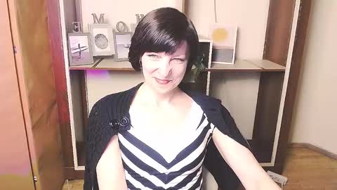 Snapshot of angelinalov_ chatting on 04.23.26 Angelina online show from 04.23.26