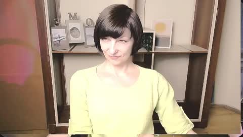 Snapshot of angelinalov_ chatting on 05.09.26 Angelina online show from 05.09.26