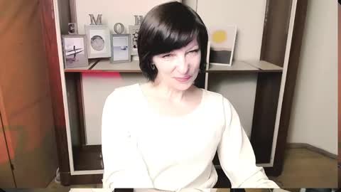 Snapshot of angelinalov_ chatting on 05.20.26 Angelina online show from 05.20.26