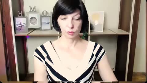 Snapshot of angelinalov_ chatting on 06.30.26 Angelina online show from 06.30.26