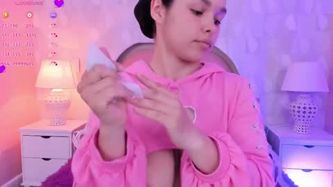 Snapshot of angeline__cute chatting on 04.10.26 angeline online show from 04.10.26