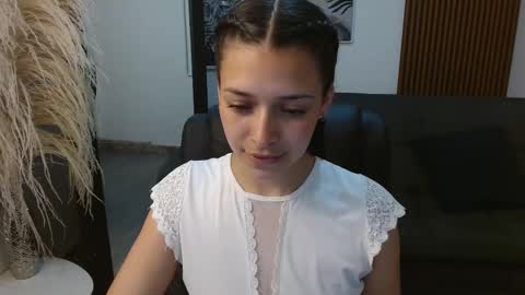 Snapshot of angeline_davies chatting on 03.03.25 angeline_davies online show from 03.03.25