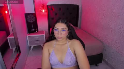 Snapshot of angelinemore chatting on 02.27.26 ANGELINE online show from 02.27.26