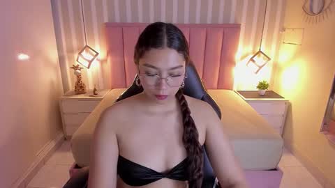 Snapshot of angelinemore chatting on 03.07.26 ANGELINE online show from 03.07.26
