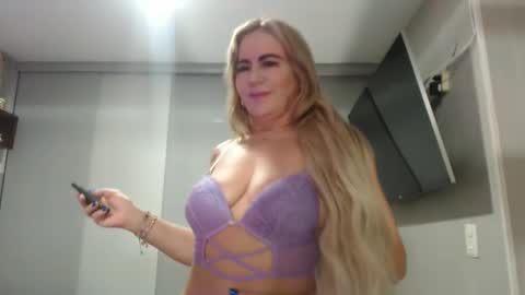 angelinna_12 online show from 10.06.25
