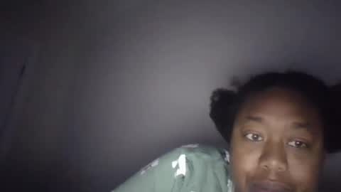 Snapshot of angeliquebelcaliz chatting on 01.18.25 angeliquebelcaliz online show from 01.18.25