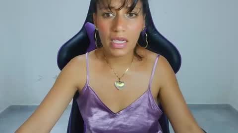 Snapshot of angelitaa_hot chatting on 07.12.26 angela online show from 07.12.26
