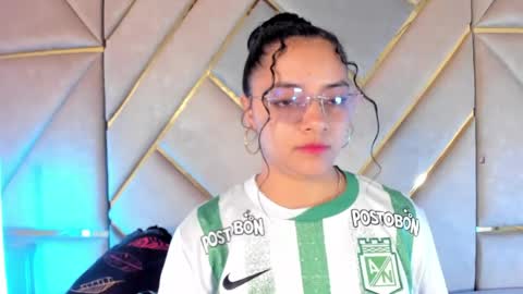 Snapshot of angelitafrodita chatting on 04.11.26 A F R O D I T A online show from 04.11.26