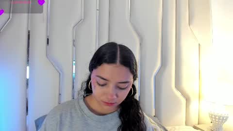 Snapshot of angelitafrodita chatting on 05.12.26 A F R O D I T A online show from 05.12.26
