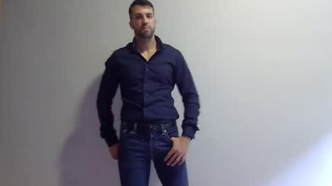 angell102890 online show from 10.25.25